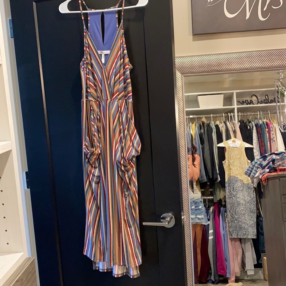 BCBG midi dress with pockets